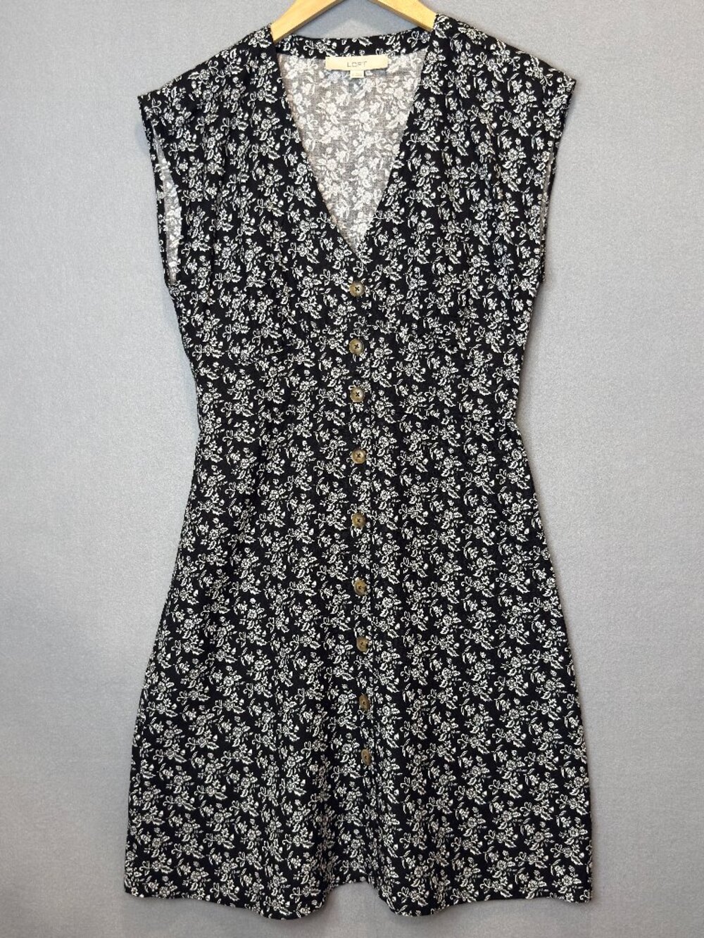 LOFT Linen Blend Dress Women's 2 Sleeveless Button-up Black Floral Cottage Retro